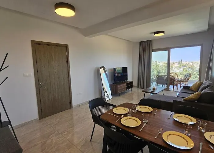 Suburban Escape * リマソール