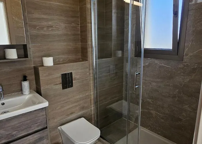 Suburban Escape * リマソール