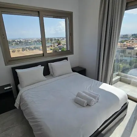 Apartment Suburban Escape *