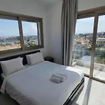 Apartment Suburban Escape
